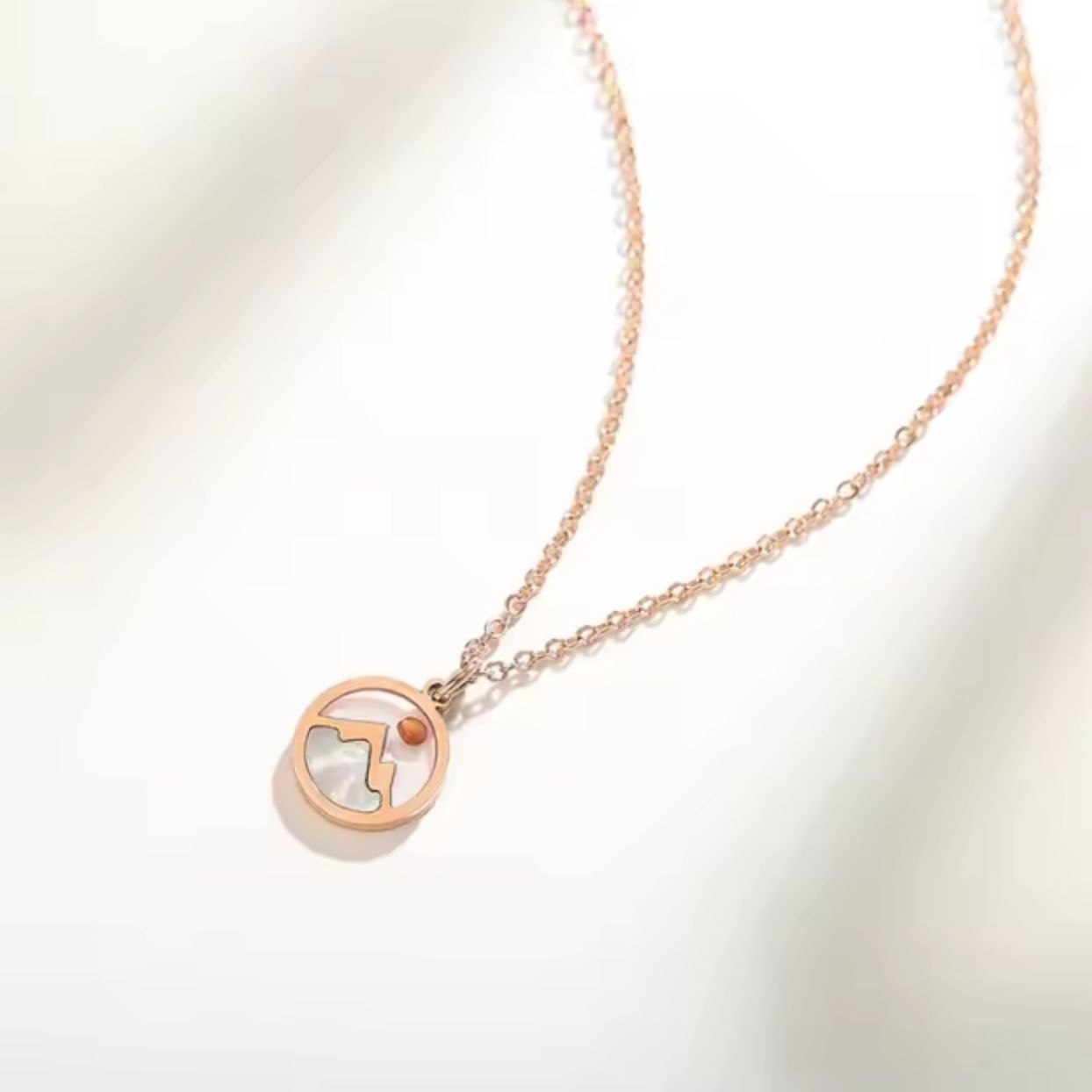 Mustard Seed Faith Mountain Circle Pendant Necklace